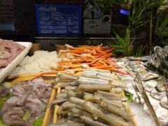 -海吃海喝海鲜烤肉餐厅