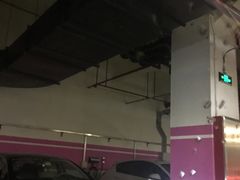 -徐汇日月光地下停车场