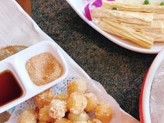 -小天鹅火锅·一线江景洪鼎旗舰店(洪崖洞店)
