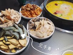 -野菌皇海景野生菌火锅(滨海大道店)