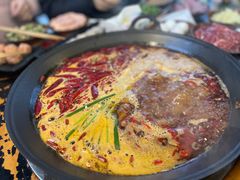 -黄潇洒老火锅(九眼桥宏济巷店)