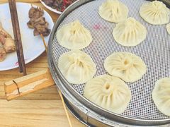 包子-梁老三麻辣鸡头总店