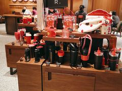 零售区-星巴克臻选(北京颐堤港中心第二店)