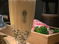 -湊湊火锅·茶憩(杭州湖滨银泰in77店)