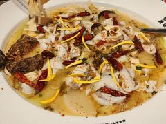 -渔语鱼新川菜Bistro(万象天地店)