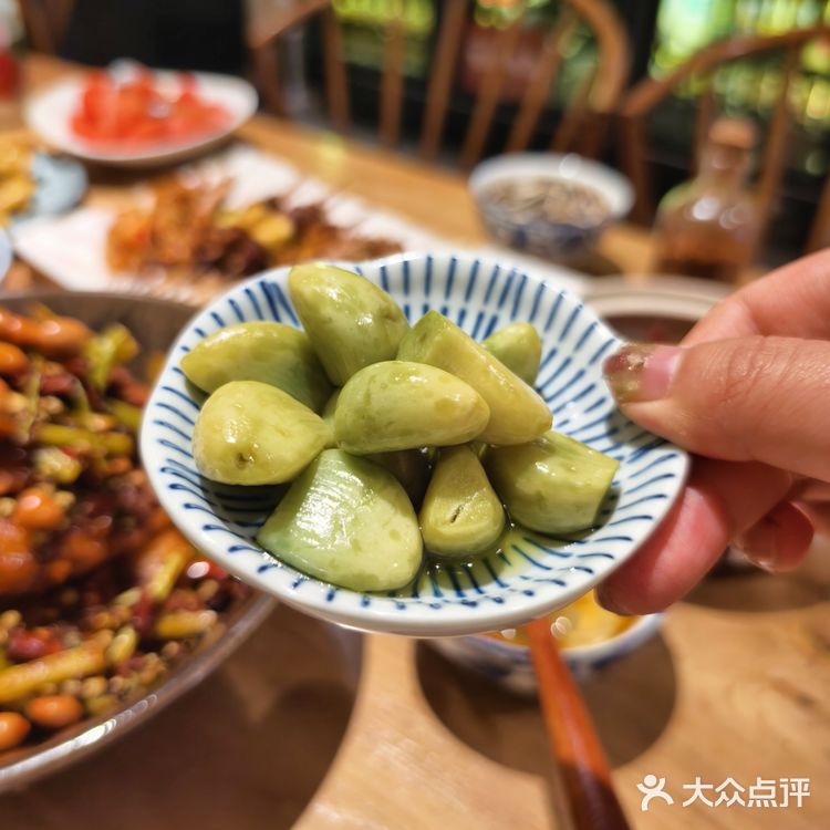 啊啊啊在沈阳吃到了正宗的海肠拌饭🍢🍚