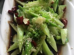 -天天向上素食餐厅(五台山店)