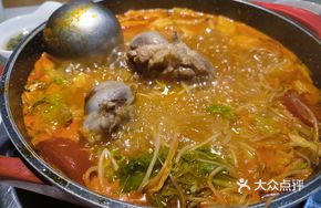 Tomato Pork Bone Soup Pot