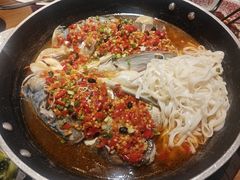 剁椒鱼头-俏湖兰·辣椒炒个肉(海沧店)