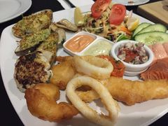 -Bully Hayes Restaurant & Bar