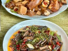 -丹水桥地锅鱼·翘嘴鲌·地方特色全鱼宴(丹江口大坝店)