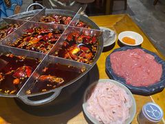 -白乐天毛肚火锅馆(南滨路店)