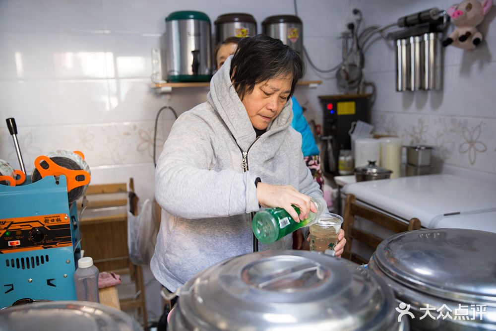 木梨膏小摊图片