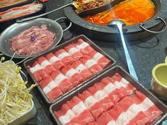 -宽板凳老灶火锅(台湾街店)