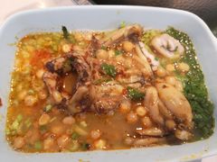-蛙两只美蛙鱼头火锅(恒茂店)