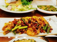 -青瓦餐厅·生鱼片·韩园烤肉(西塔店)