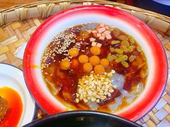 -爆炸头阿姨小四川正宗川味小吃(无任何分店)