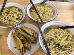 -小河无名面馆