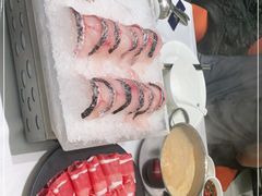 -红鼎豆捞·非遗鲍皇汤火锅(宝丰路店)