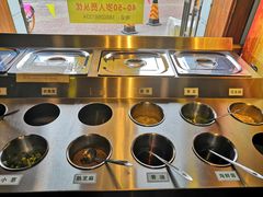 自助调料区-義聚德·清真铜锅涮羊肉·烧烤(河东店)