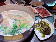 -四季喧黔味豆米火锅(万达广场店)