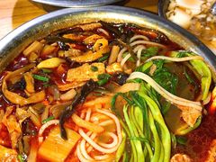 -凤张螺蛳粉·爽口粉(跃进路总店)