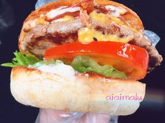 蘑菇培根牛肉堡-龙治汉堡(中华城店)