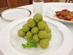 -品海楼·大连海胆锅贴馆(东港店)