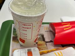 -麦当劳(上海虹桥站30B检票口楼上)