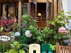 -啢啢茶寮(芳华横街店)