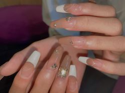 -Meet Nail 美睫·美甲