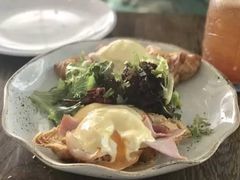 -ROAST coffee & eatery