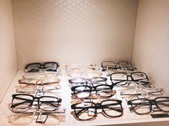 -明月眼镜(三坝店)
