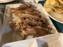 -贯贯吉·清真餐厅(浙江中路店)