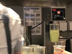 -喜茶(北京华贸购物中心店)