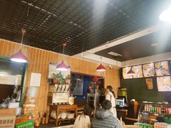 大堂-内蒙焖面大盆骨餐馆(山大路店)