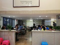 大堂-董厨煨汤馆(车站路店)