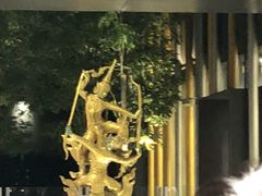 -王权免税店(廊曼机场店)