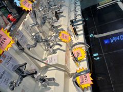 -百安居装修建材卖场(泰然店)