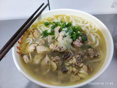 鸡肉米线-文山荷鲜居(翠湖店)