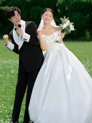 -拾年·定制婚纱摄影
