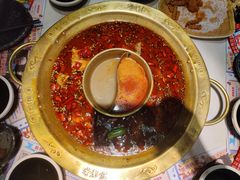 罗宋鸳鸯锅-哥老官重庆美蛙鱼头(五角场合生汇店)