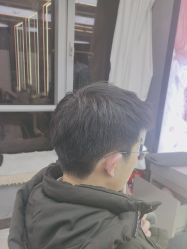 -藤野造型烫发染发