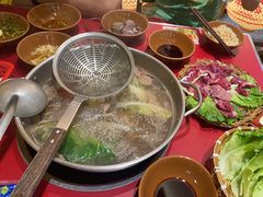 -潮汕·草根牛肉档(上海荟聚城市集市店)