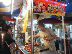 -六合夜市