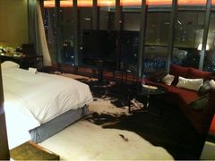 -广州天河希尔顿酒店