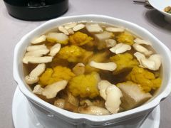 黄耳松茸汤-鲤院·新中式美学·庭院餐厅(夫子庙店)
