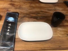 餐具摆设-碳说品道.瓦片烤肉.海鲜烧烤(中华路店)
