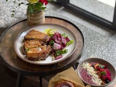 超级牛肉帕尼尼-O'mills Sourdough Bakery&Bistro(永嘉路店)