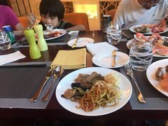 -东西风牛排馆周末烧烤自助(首都机场希尔顿店)